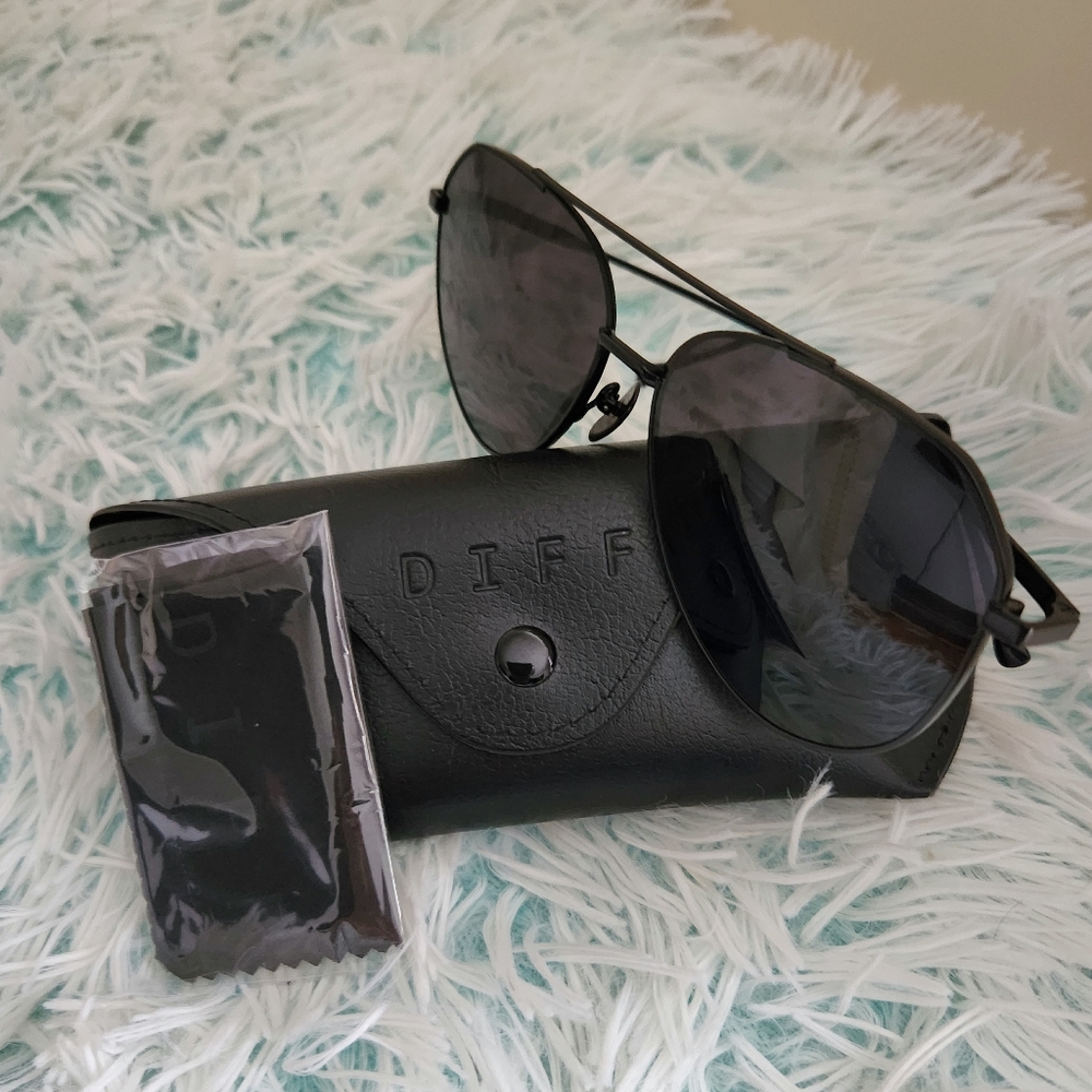 DIFF Eyewear Sunglasses